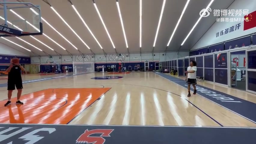 png电子网站薛思佳：朱正今天落地上海&接受一队教练组考核 23号参加国青集训