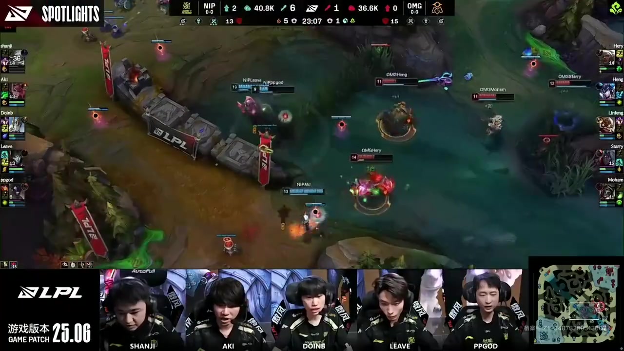 png电子C组首日前三场赛后麦克疯-Crisp：不急不急，等坚哥先带