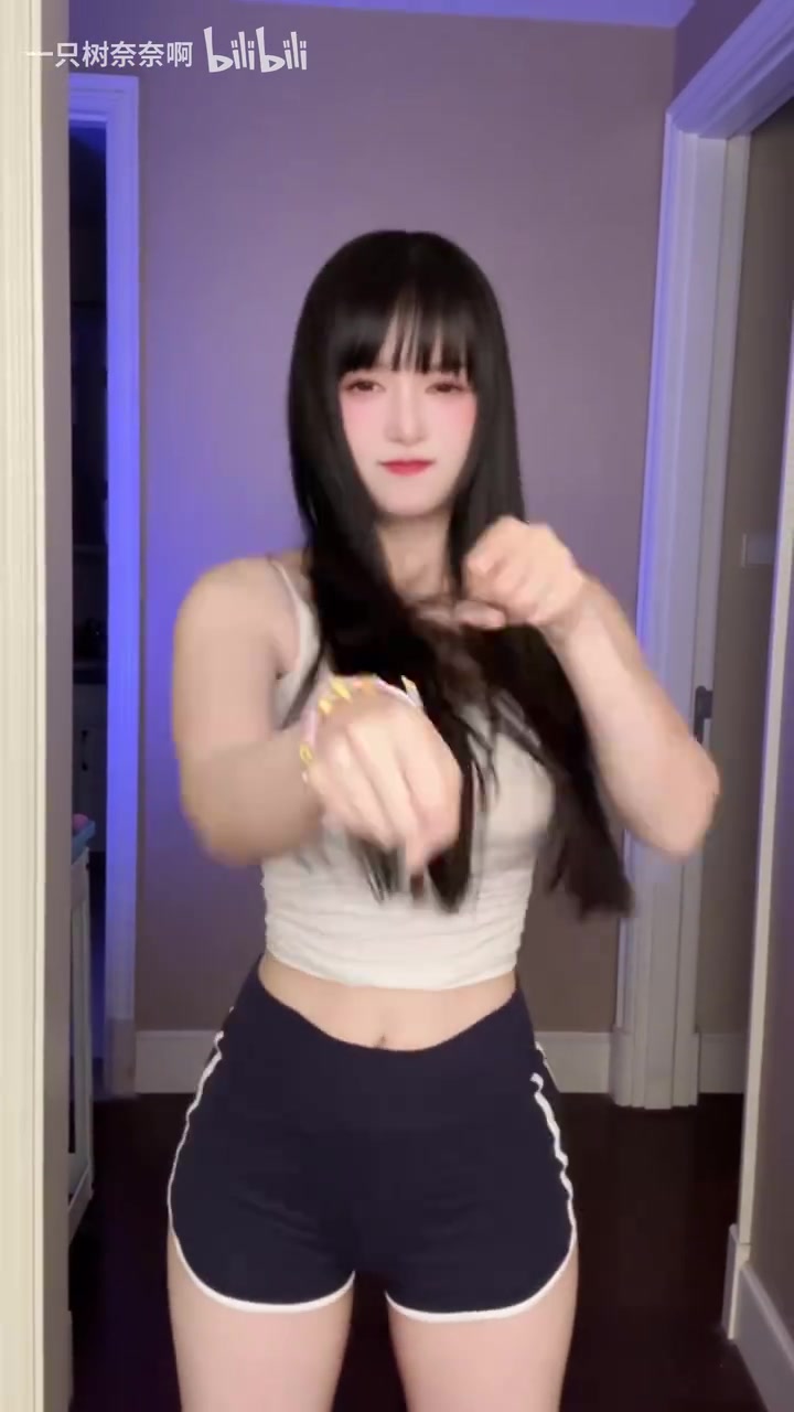 png电子官网我要你把小伞叫来！树奈奈更新视频：也就苦练了两小时吧！如何呢？