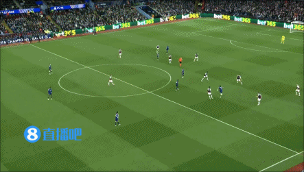 png电子网站半场-巴黎暂2-1总比分5-2维拉 阿什拉夫&门德斯双边后卫破门