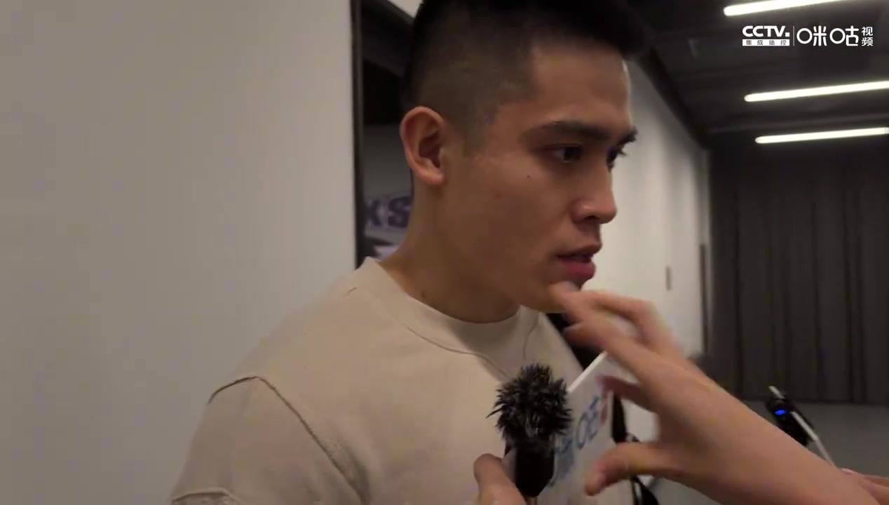 png电子官网陈盈骏：广厦的防守让我们难以进入自己的进攻节奏 心态出了问题