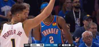 png电子平台太强硬！阿隆-戈登顺下接球 对抗防守强攻打进之后加罚也有