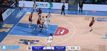 电子png游戏攻坚利器！胡金秋开场3投3中 内外开花独得7分